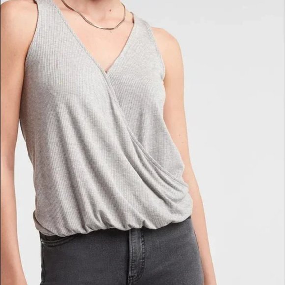 Express Grey Tank - Picture 7 of 8